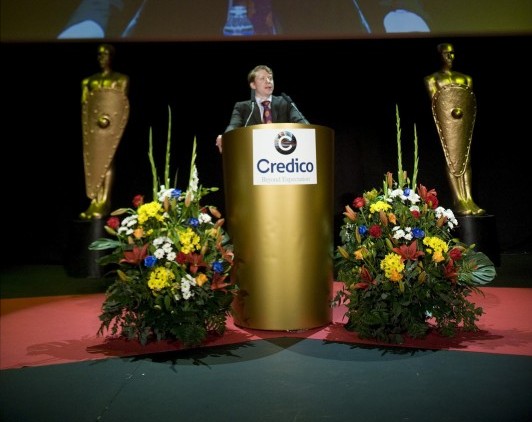 Justin Cobb Hosts European Awards Ceremony in Barcelona